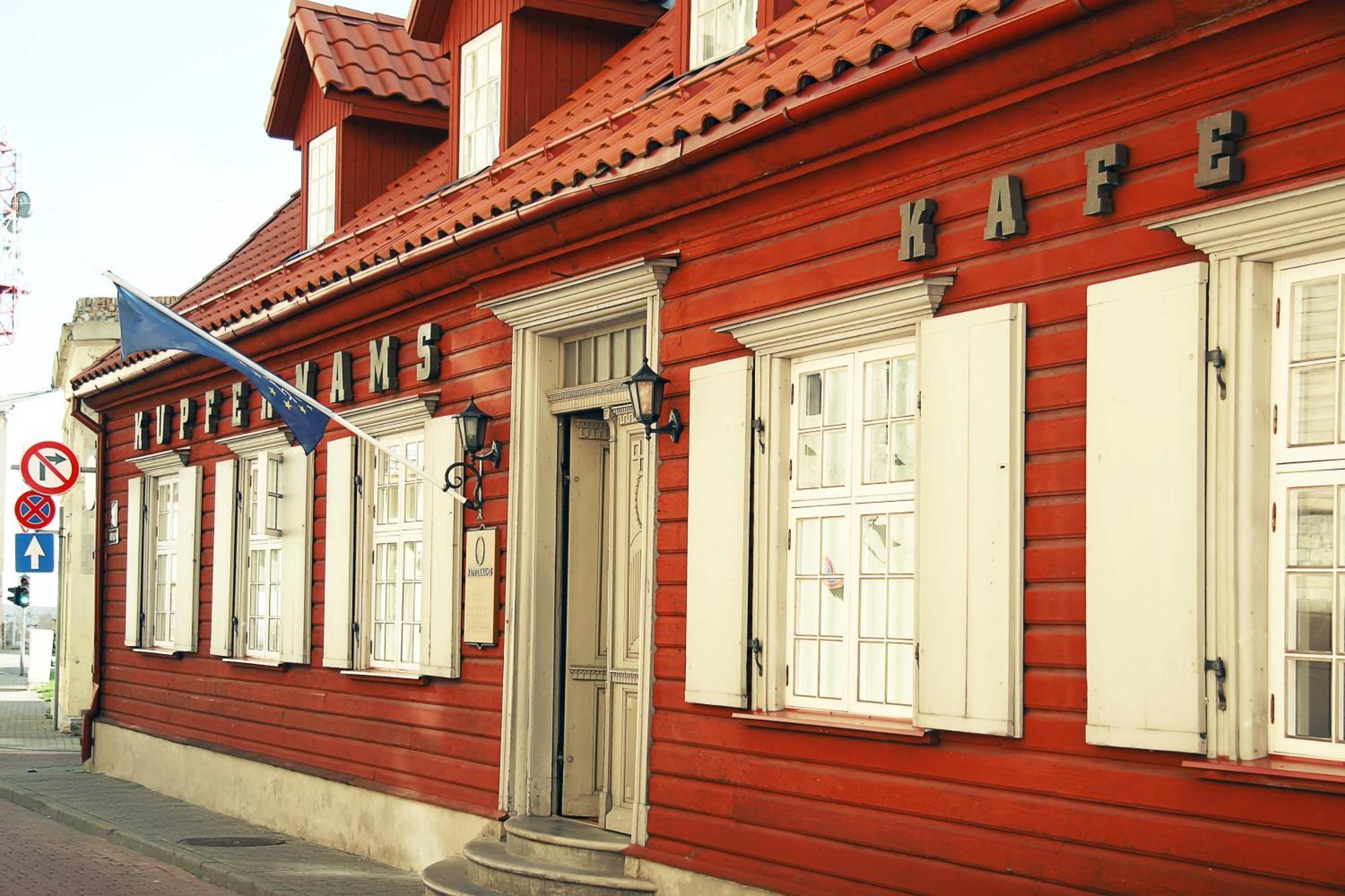 Hotel Kupfernams Ventspils Exterior foto
