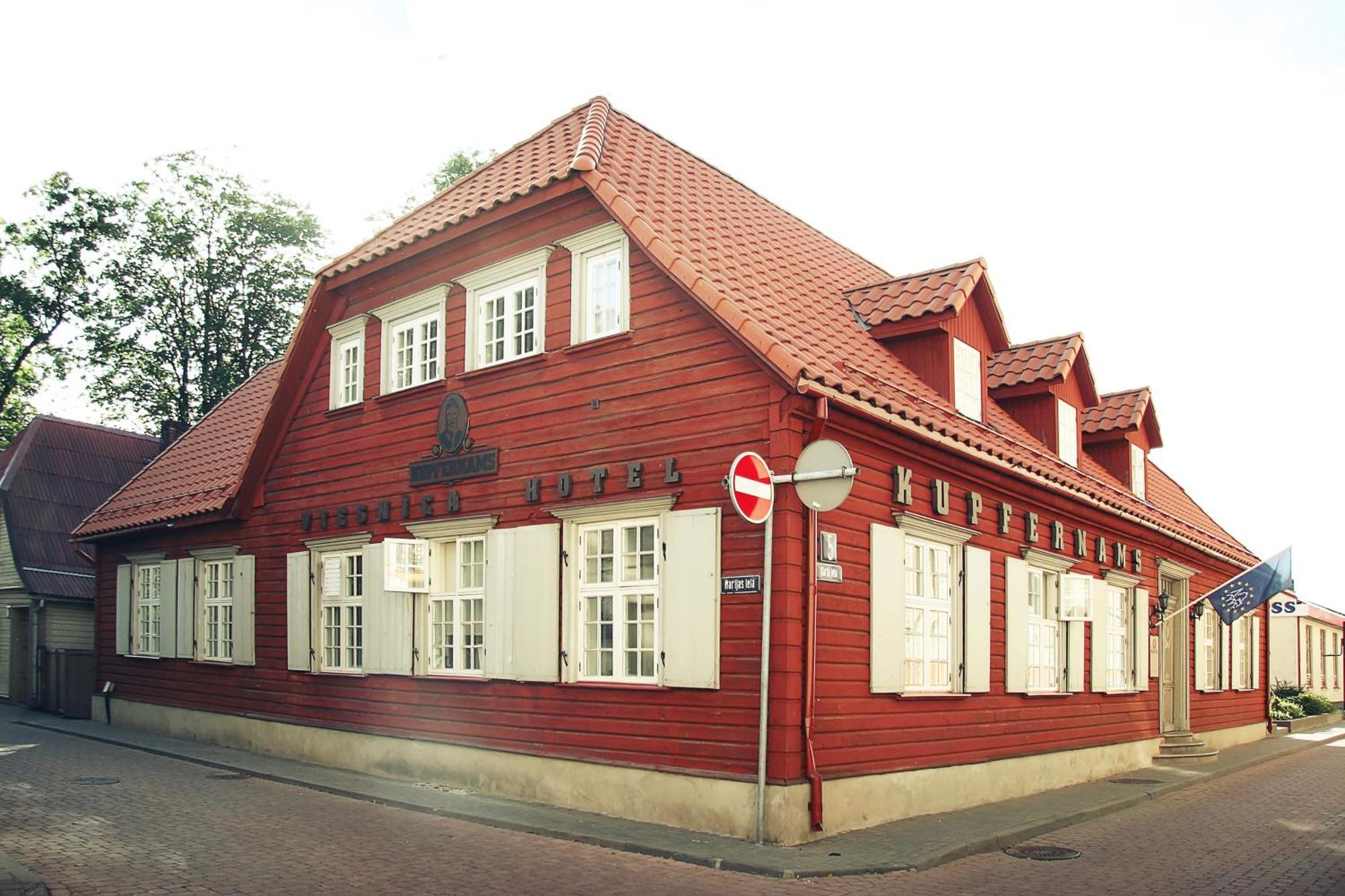 Hotel Kupfernams Ventspils Exterior foto